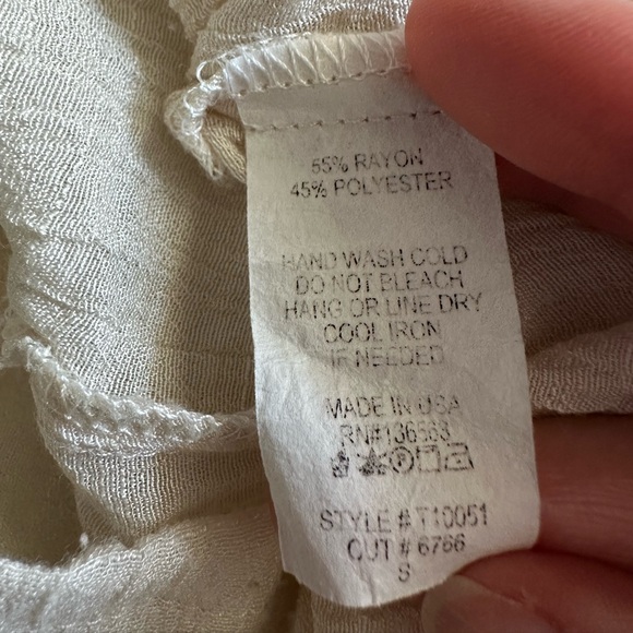 Cream Lace-Trimmed Women's Top with Bow Tie - Picture 13 of 14